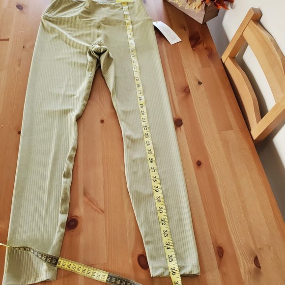 All in Motion - Women's Ultra High-Rise Rib Leggings  Olive Green Size M Reg - Picture 8 of 13